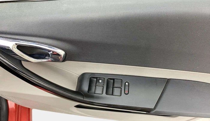 2018 Tata Tiago XZ PETROL, Petrol, Manual, 62,938 km, Driver Side Door Panels Control