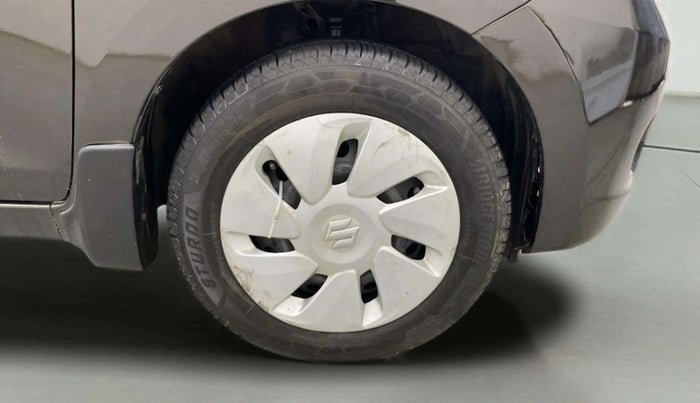 2015 Maruti Celerio ZXI, Petrol, Manual, 1,45,209 km, Right Front Wheel