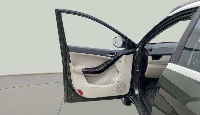 2020 Tata NEXON XZA PLUS SUNROOF DUAL TONE PETROL, Petrol, Automatic, 85,025 km, LHS Front Door