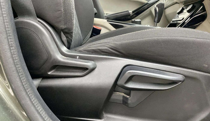 2020 Tata NEXON XZA PLUS SUNROOF DUAL TONE PETROL, Petrol, Automatic, 85,025 km, Driver Side Adjustment Panel