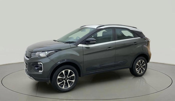 2020 Tata NEXON XZA PLUS SUNROOF DUAL TONE PETROL, Petrol, Automatic, 85,025 km, Left Front Diagonal