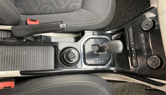 2020 Tata NEXON XZA PLUS SUNROOF DUAL TONE PETROL, Petrol, Automatic, 85,025 km, Gear Lever