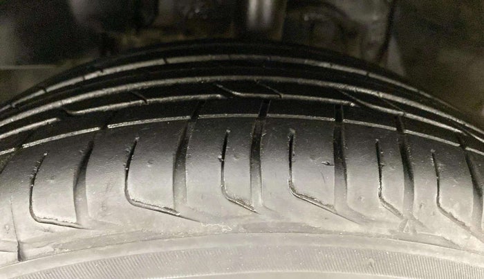 2020 Tata NEXON XZA PLUS SUNROOF DUAL TONE PETROL, Petrol, Automatic, 85,025 km, Left Front Tyre Tread