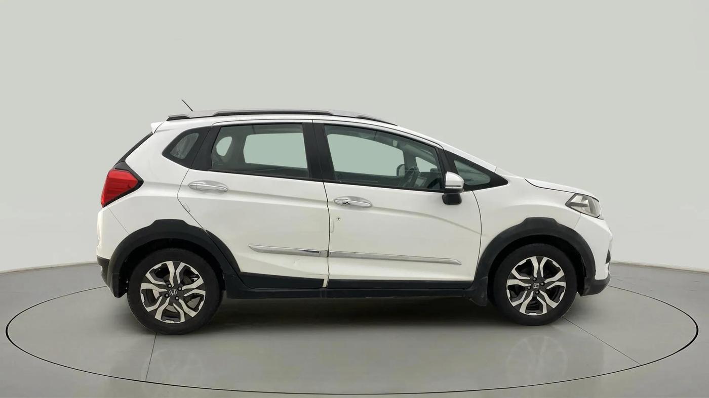 2018 Honda WR-V 1.5L I-DTEC VX MT, Diesel, Manual, 1,29,536 km, Right Side View