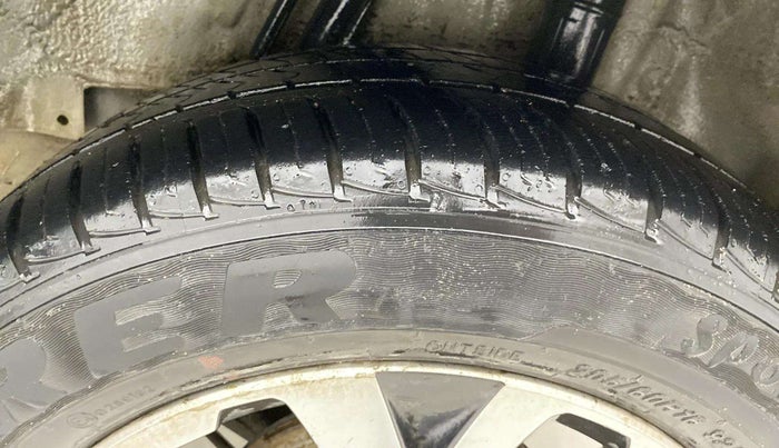 2018 Honda WR-V 1.5L I-DTEC VX MT, Diesel, Manual, 1,29,963 km, Left Rear Tyre Tread