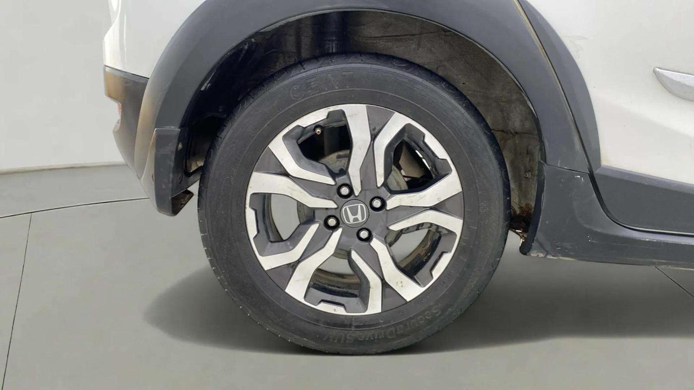 2018 Honda WR-V 1.5L I-DTEC VX MT, Diesel, Manual, 1,29,536 km, Right Rear Wheel