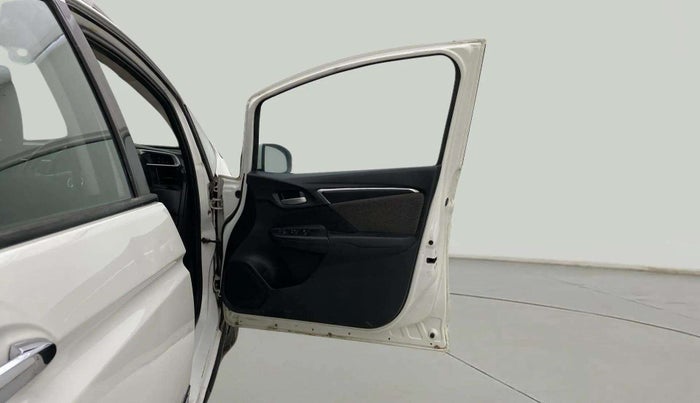 2018 Honda WR-V 1.5L I-DTEC VX MT, Diesel, Manual, 1,29,963 km, RHS Front Door