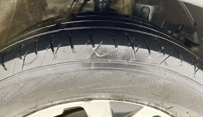 2018 Honda WR-V 1.5L I-DTEC VX MT, Diesel, Manual, 1,29,963 km, Right Front Tyre Tread