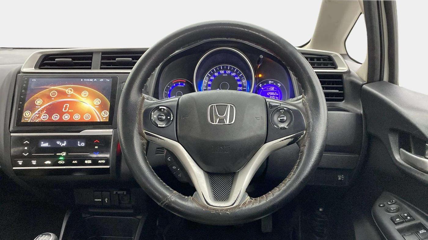 2018 Honda WR-V 1.5L I-DTEC VX MT, Diesel, Manual, 1,29,536 km, Steering Wheel Close Up