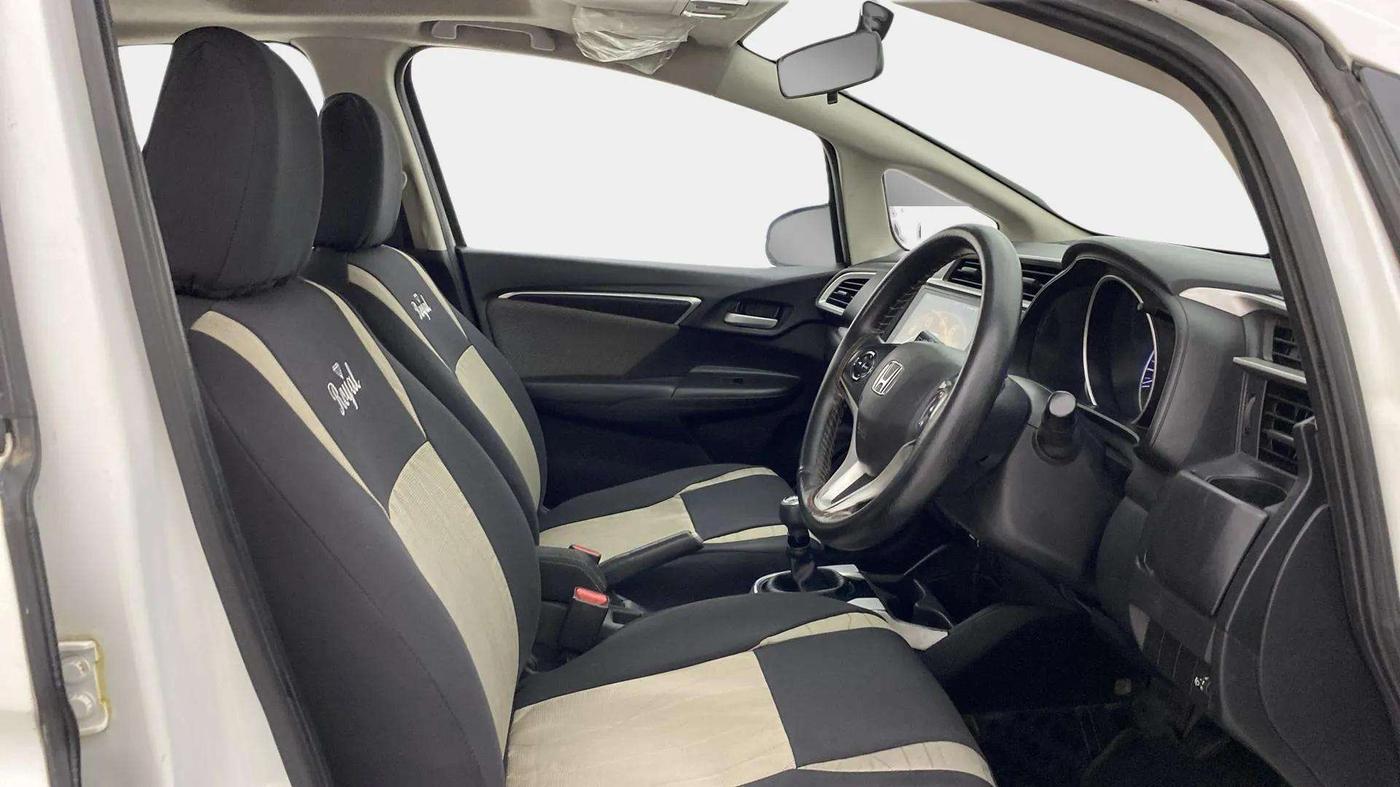 2018 Honda WR-V 1.5L I-DTEC VX MT, Diesel, Manual, 1,29,536 km, Right Side Front Door Cabin