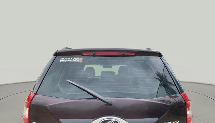 2016 Mahindra XUV500 W4, Diesel, Manual, 1,01,301 km, Rear Windshield