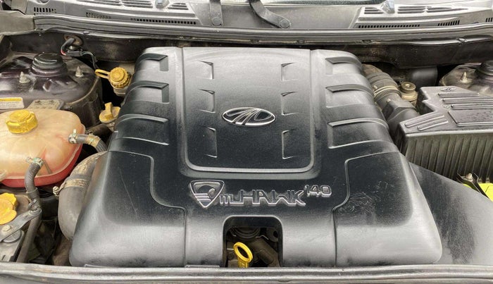 2016 Mahindra XUV500 W4, Diesel, Manual, 1,01,301 km, Engine View