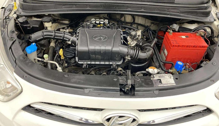 2014 Hyundai i10 MAGNA 1.1, CNG, Manual, 1,10,894 km, Engine View