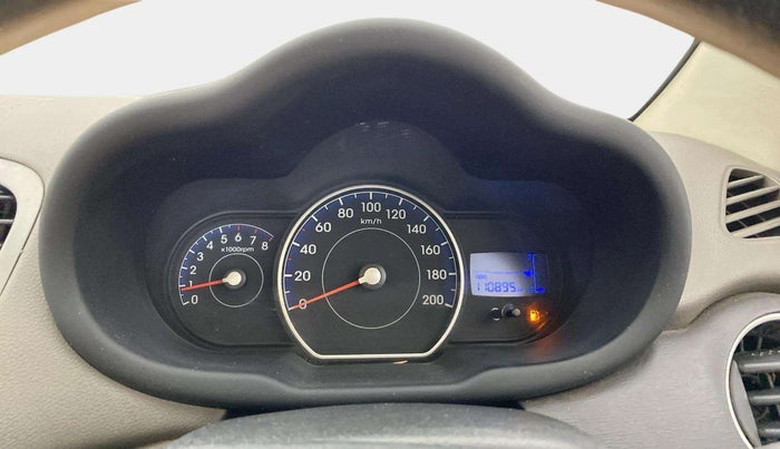 2014 Hyundai i10 MAGNA 1.1, CNG, Manual, 1,10,894 km, Odometer Image