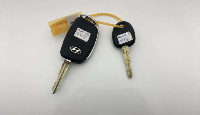 2023 Hyundai NEW I20 Sportz 1.2 IVT, Petrol, Automatic, 11,212 km, Key Close Up
