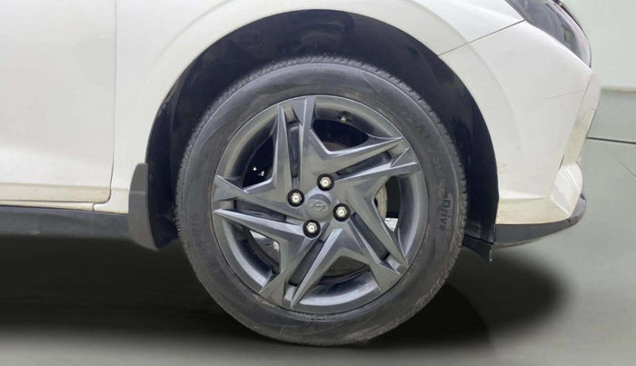 2023 Hyundai NEW I20 Sportz 1.2 IVT, Petrol, Automatic, 11,212 km, Right Front Wheel