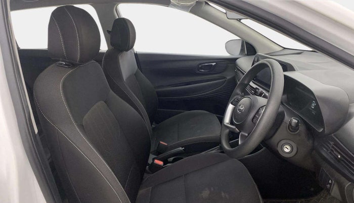 2023 Hyundai NEW I20 Sportz 1.2 IVT, Petrol, Automatic, 11,212 km, Right Side Front Door Cabin
