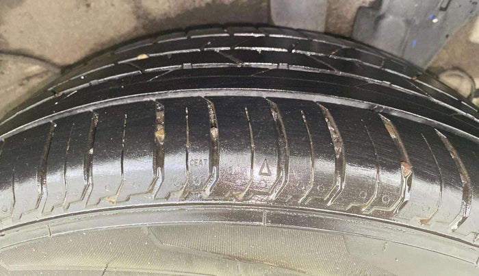 2023 Hyundai NEW I20 Sportz 1.2 IVT, Petrol, Automatic, 11,212 km, Left Rear Tyre Tread