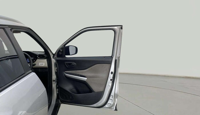 2021 Nissan MAGNITE XE, Petrol, Manual, 29,680 km, RHS Front Door