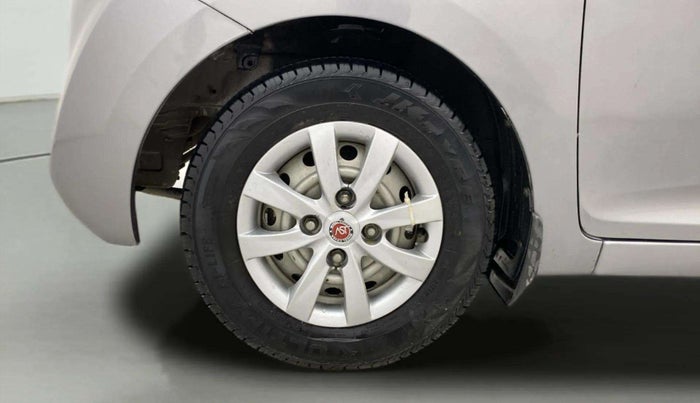 2012 Hyundai Eon D-LITE+, Petrol, Manual, 25,766 km, Left Front Wheel