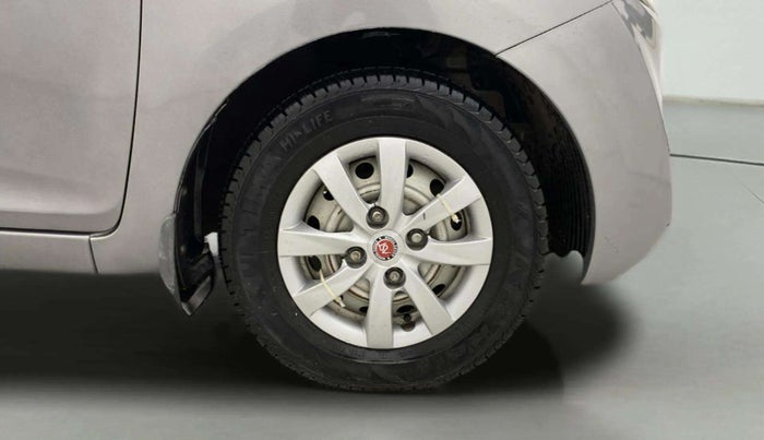 2012 Hyundai Eon D-LITE+, Petrol, Manual, 25,766 km, Right Front Wheel