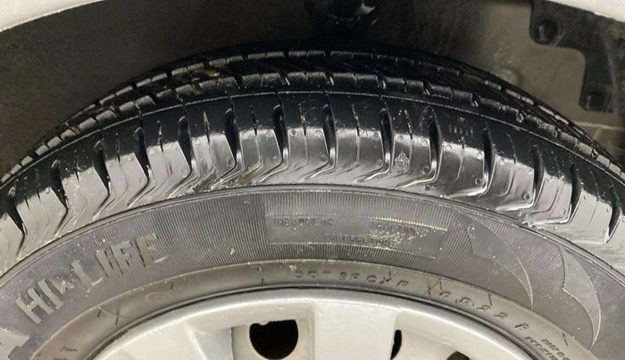 2012 Hyundai Eon D-LITE+, Petrol, Manual, 25,766 km, Right Front Tyre Tread