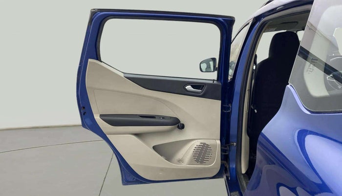 2022 Renault TRIBER RXZ AMT, Petrol, Automatic, 17,572 km, LHS Rear Door