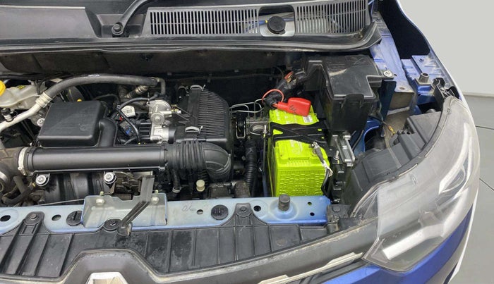 2022 Renault TRIBER RXZ AMT, Petrol, Automatic, 17,572 km, Engine View - Left