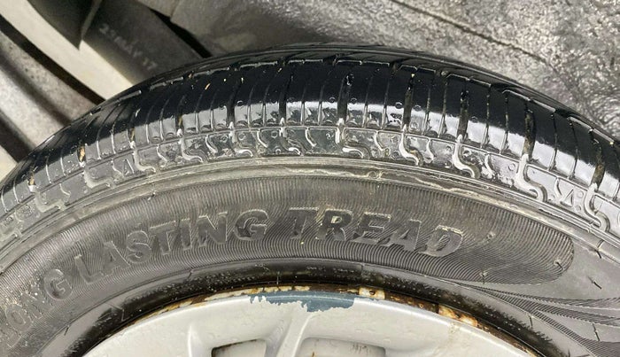 2017 Maruti Wagon R 1.0 LXI, Petrol, Manual, 56,720 km, Left Rear Tyre Tread