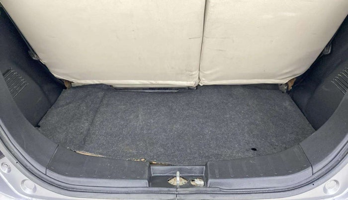 2017 Maruti Wagon R 1.0 LXI, Petrol, Manual, 56,720 km, Boot Inside