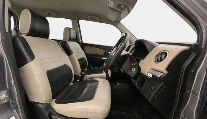 2017 Maruti Wagon R 1.0 LXI, Petrol, Manual, 56,720 km, Right Side Front Door Cabin