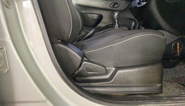 2021 Renault Kwid RXL, Petrol, Manual, 39,800 km, Driver Side Adjustment Panel