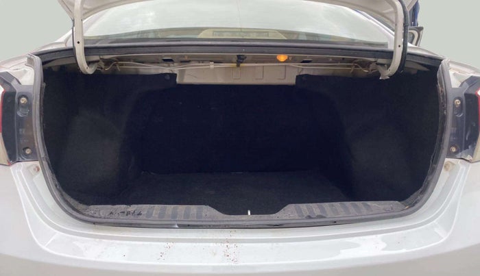 2015 Maruti Ciaz VDI +, Diesel, Manual, 1,47,479 km, Boot Inside