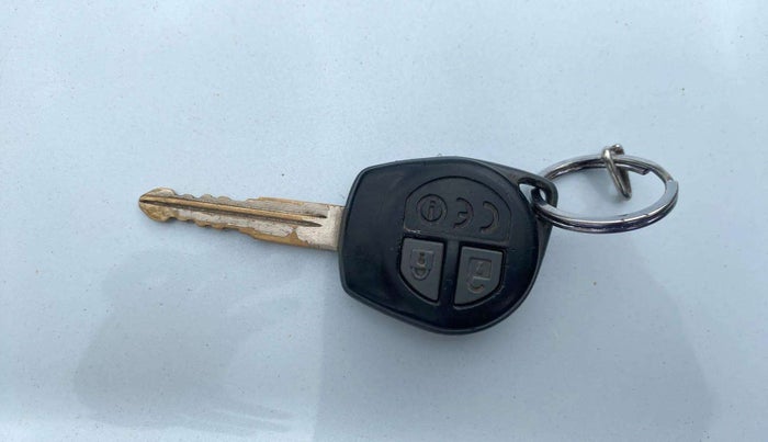 2015 Maruti Ciaz VDI +, Diesel, Manual, 1,47,479 km, Key Close Up