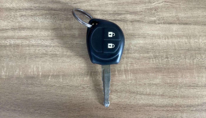 2019 Maruti New Wagon-R VXI 1.0, CNG, Manual, 40,206 km, Key Close Up