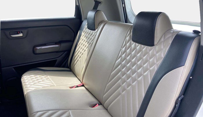 2019 Maruti New Wagon-R VXI 1.0, CNG, Manual, 40,206 km, Right Side Rear Door Cabin