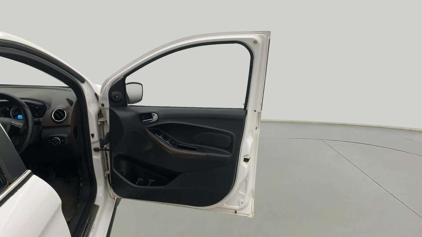 2019 Ford FREESTYLE TITANIUM PLUS 1.5 DIESEL, Diesel, Manual, 72,556 km, RHS Front Door