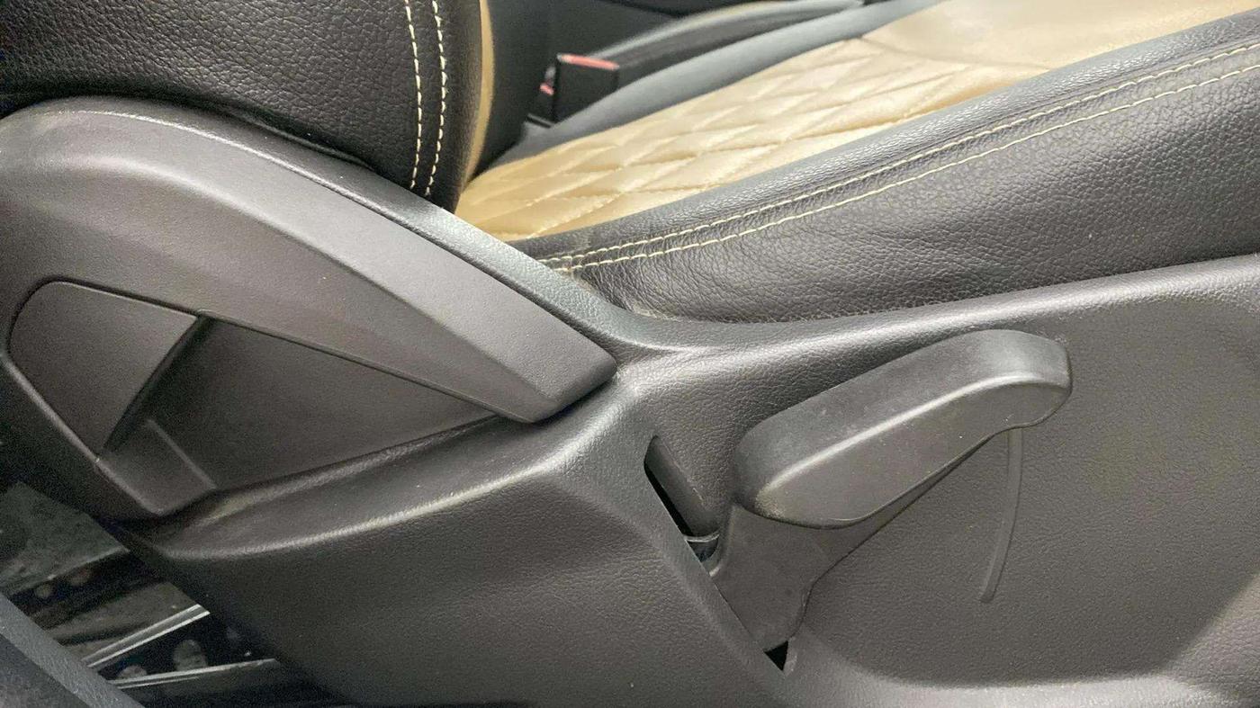 2019 Ford FREESTYLE TITANIUM PLUS 1.5 DIESEL, Diesel, Manual, 72,556 km, Driver Side Adjustment Panel