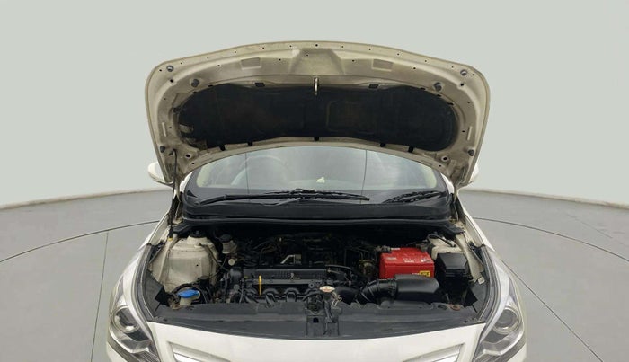 2015 Hyundai Verna FLUIDIC 4S 1.6 VTVT S(O), Petrol, Manual, 90,886 km, Open Bonet