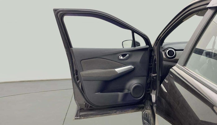 2022 Nissan Kicks XV 1.5, Petrol, Manual, 23,925 km, LHS Front Door