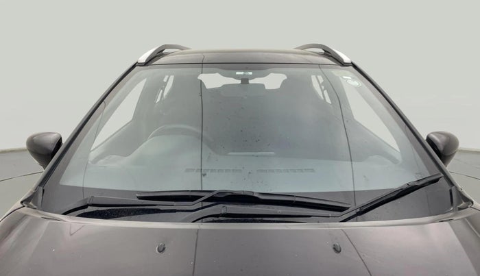 2022 Nissan Kicks XV 1.5, Petrol, Manual, 23,925 km, Front Windshield