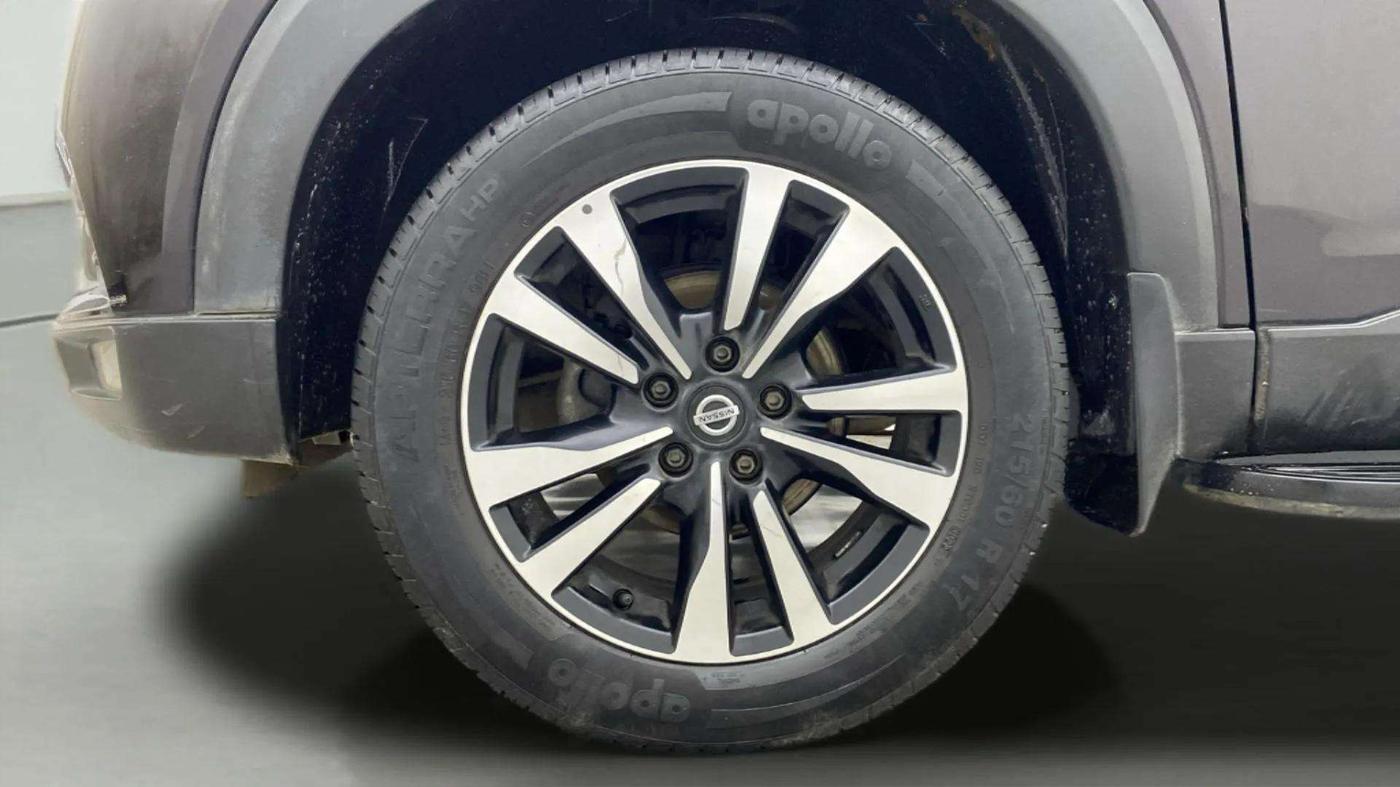 2022 Nissan Kicks XV 1.5, Petrol, Manual, 23,979 km, Left Front Wheel