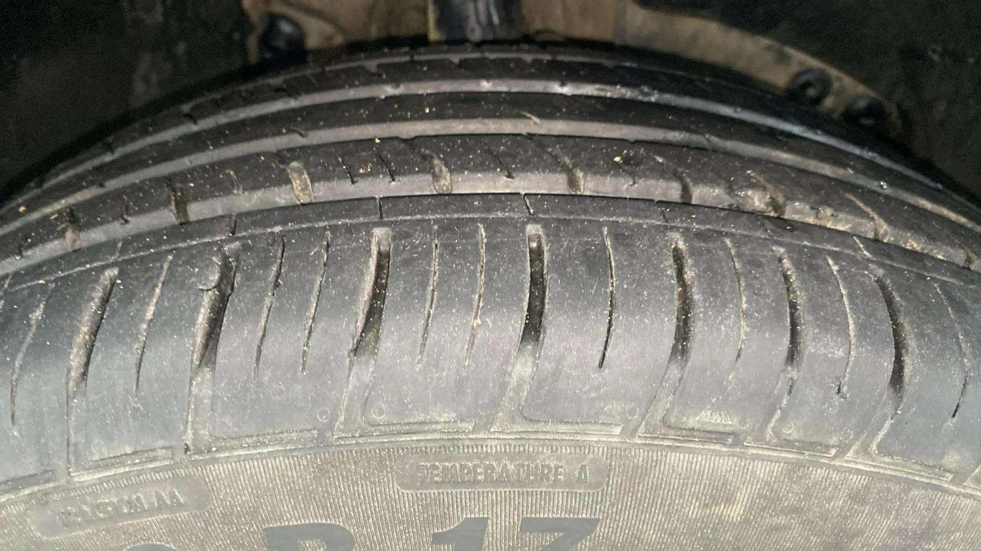 2022 Nissan Kicks XV 1.5, Petrol, Manual, 23,979 km, Right Front Tyre Tread