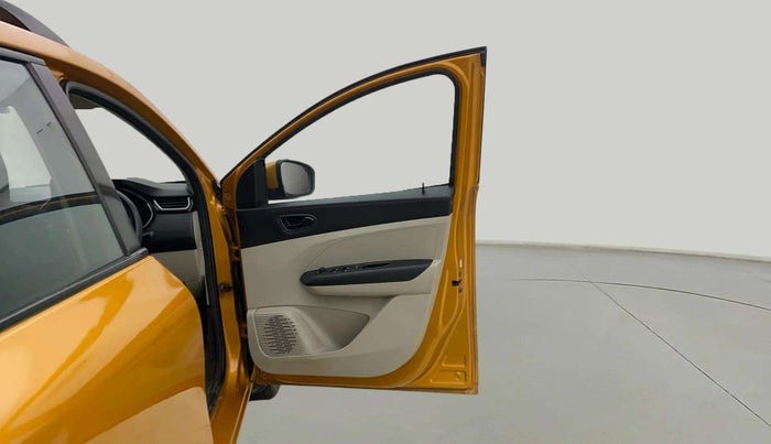 2019 Renault TRIBER RXT, Petrol, Manual, 39,693 km, RHS Front Door
