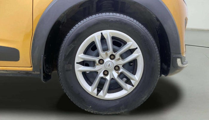 2019 Renault TRIBER RXT, Petrol, Manual, 39,693 km, Right Front Wheel