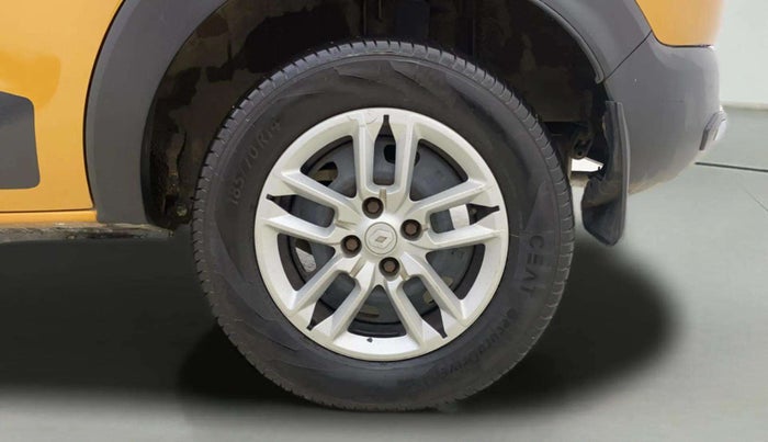 2019 Renault TRIBER RXT, Petrol, Manual, 39,693 km, Left Rear Wheel