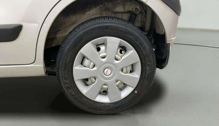 2016 Maruti Wagon R 1.0 VXI AMT, Petrol, Automatic, 50,760 km, Left Rear Wheel