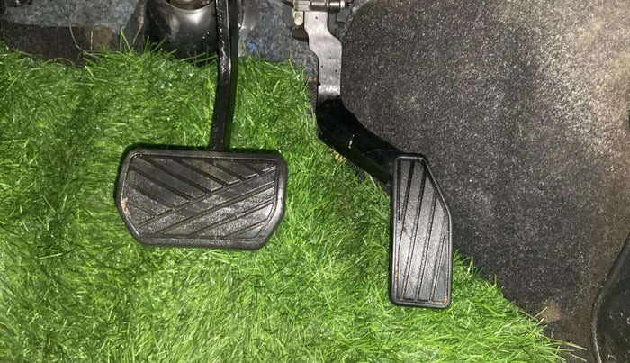 2016 Maruti Wagon R 1.0 VXI AMT, Petrol, Automatic, 50,760 km, Pedals