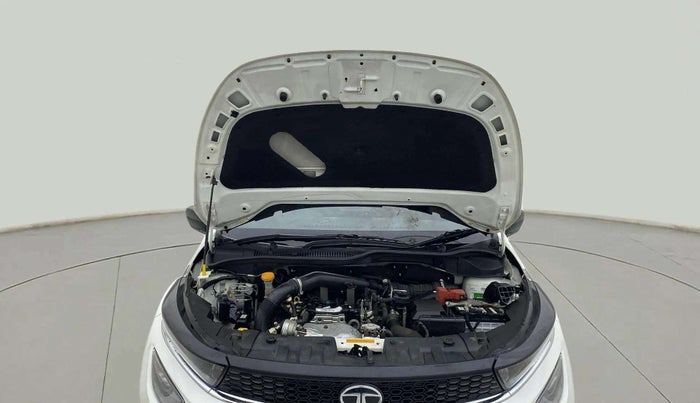 2022 Tata ALTROZ XT I-TURBO PETROL, Petrol, Manual, 17,725 km, Open Bonet