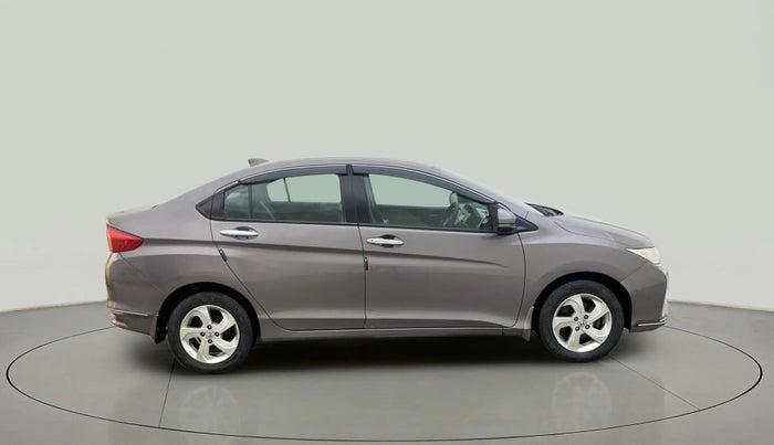 2016 Honda City 1.5L I-DTEC V, Diesel, Manual, 1,11,603 km, Right Side View